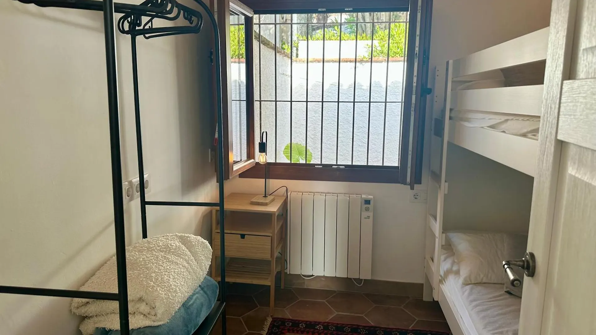 Holiday home Praga 2 - Encantadora Casa Con Piscina Y Vistas Al Bosque! Pals Spain