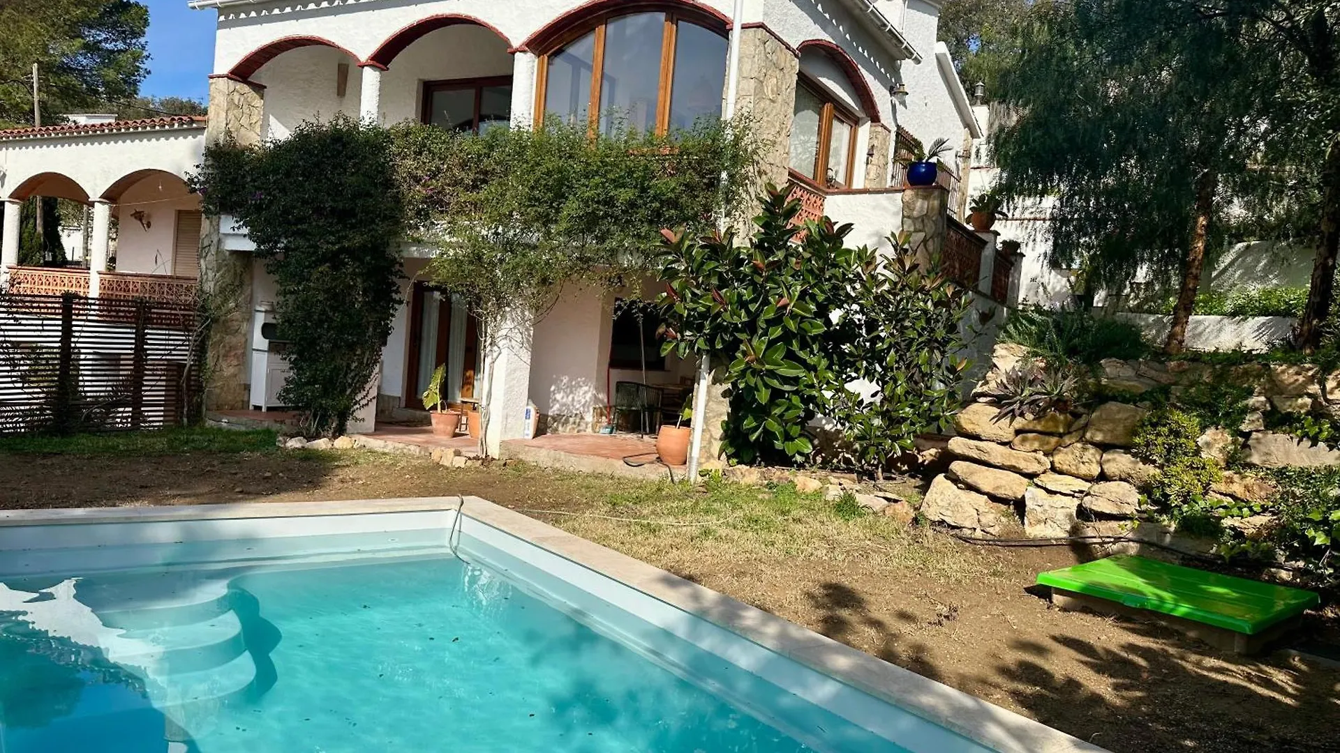 Praga 2 - Encantadora Casa Con Piscina Y Vistas Al Bosque! Pals